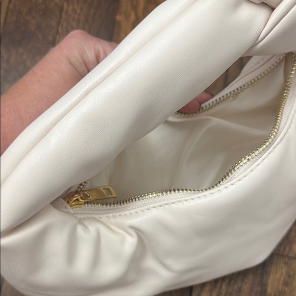 Melie Bianco Alexandra Cream Vegan Top Handle Bag - Picture 3 of 4